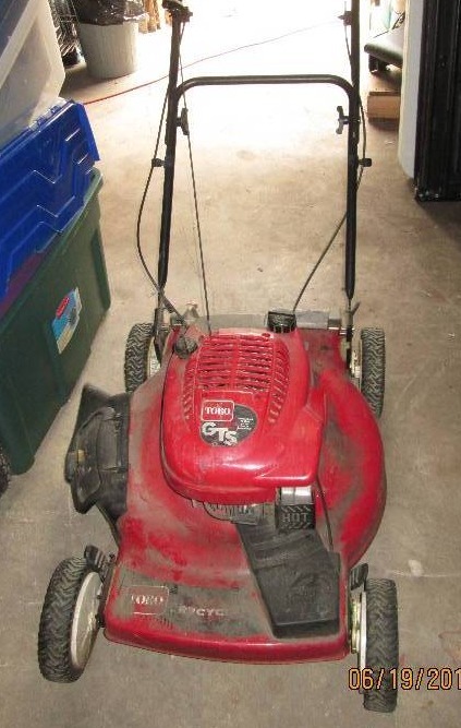 Toro Recycler push mower with a 22...