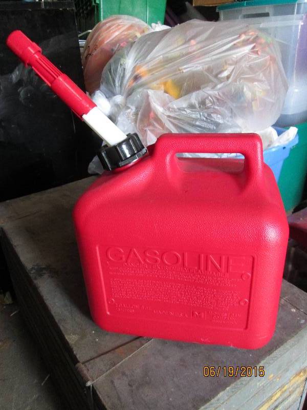 New 2-gallon gas can...