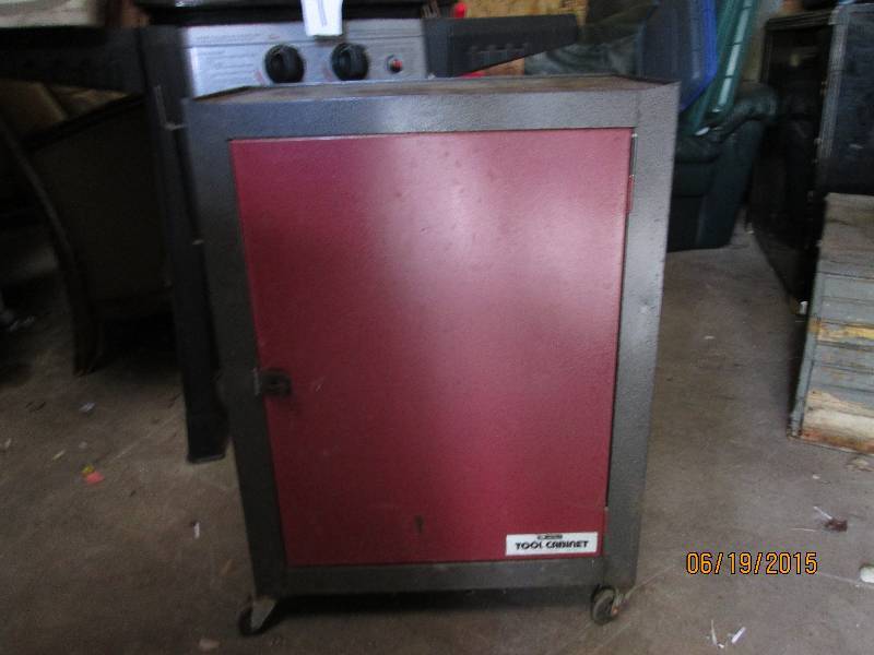 Small tool cabinet with adjustable ...