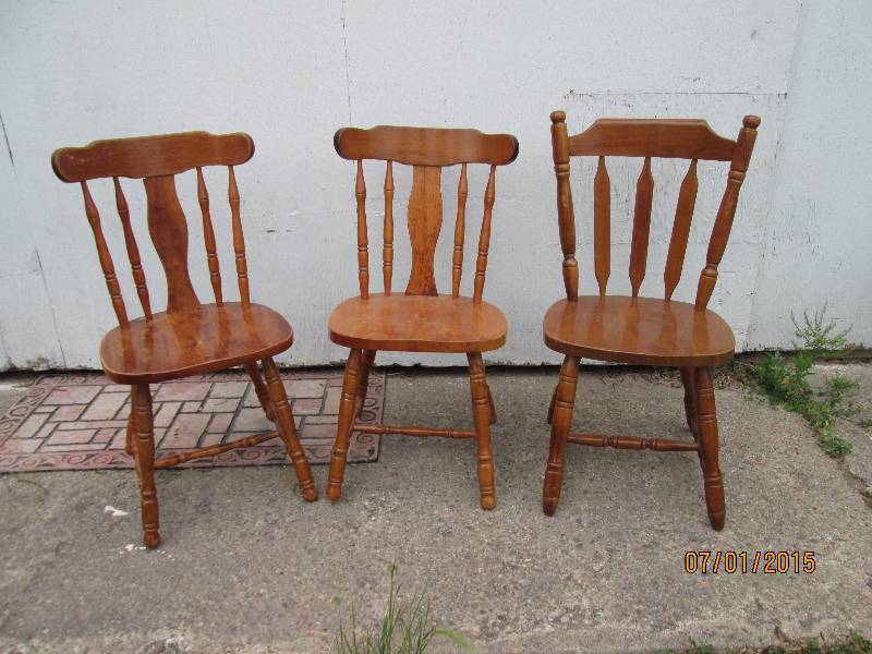 Lot of 3 wooden dining chairs...