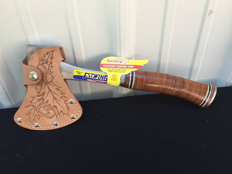 lot 2 image: Eastwing Hatchet