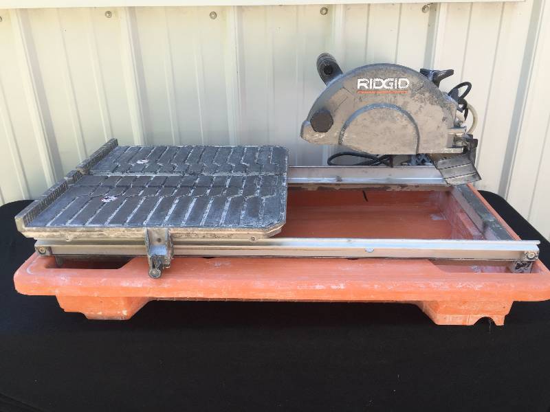 lot 4 image: Ridgid Tile Saw