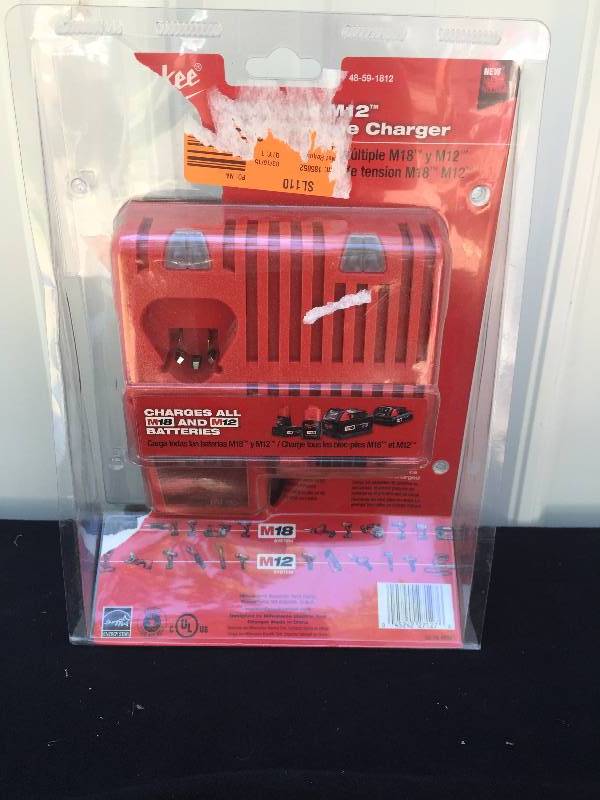 lot 12 image: Milwaukee Battery Charger
