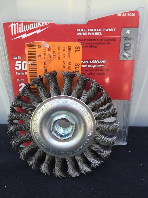 lot 35 image: Milwaukee 4 Wire Wheel