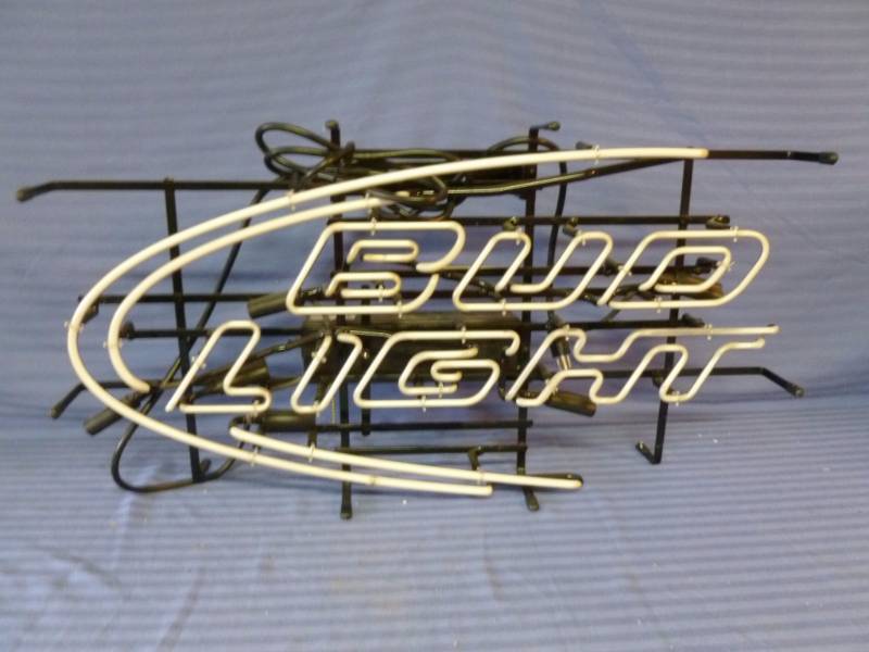 lot 10 image: Bud Light Beer Neon
