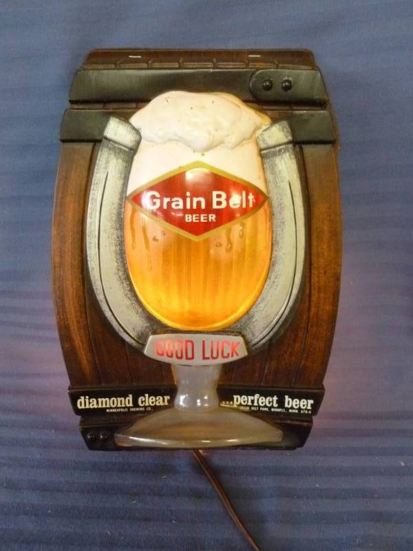 lot 11 image: Vintage Grain Belt