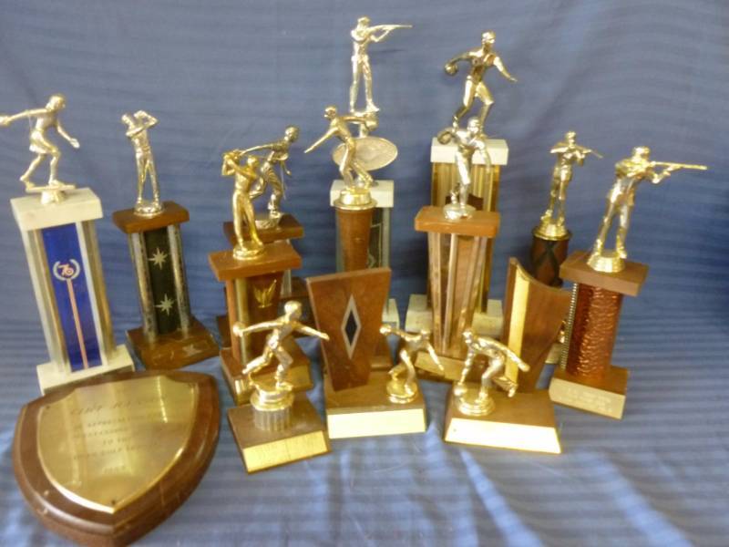lot 44 image: Collectible Trophys