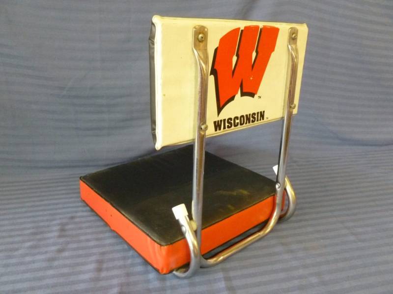 lot 58 image: Wisconsin Badgers Fold Up Stadium Chair