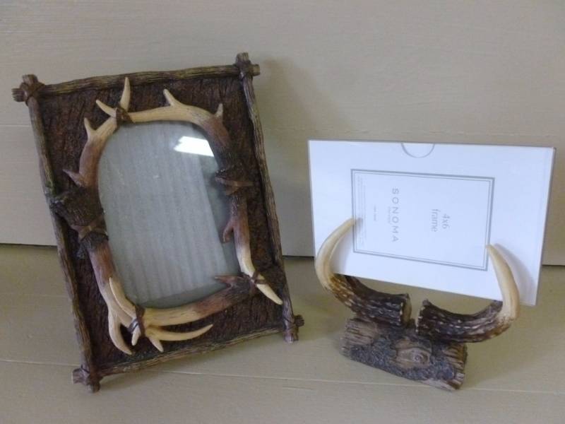 lot 78 image: Antler Themed Picture Frame