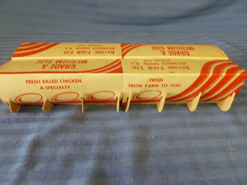lot 90 image: Vintage Egg Carton
