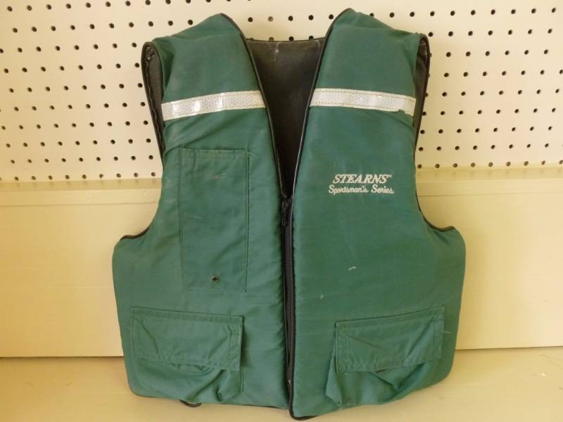 lot 115 image: Stearns Life Jacket
