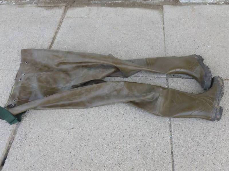 lot 116 image: Waders