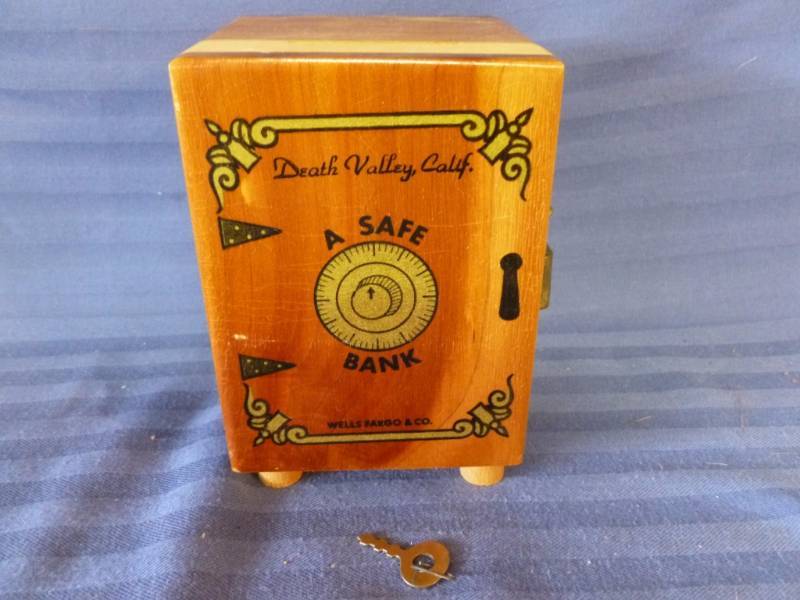 lot 161 image: Cedar Coin Bank