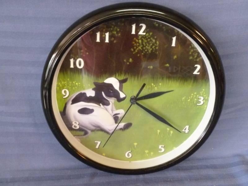 lot 170 image: Wall Clock