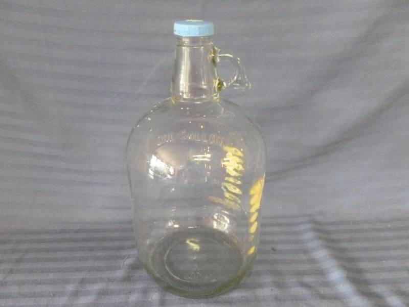lot 172 image: Glass Jug