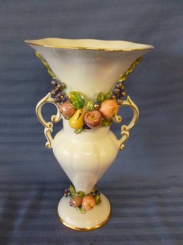 lot 205 image: Large Porcelain Vase