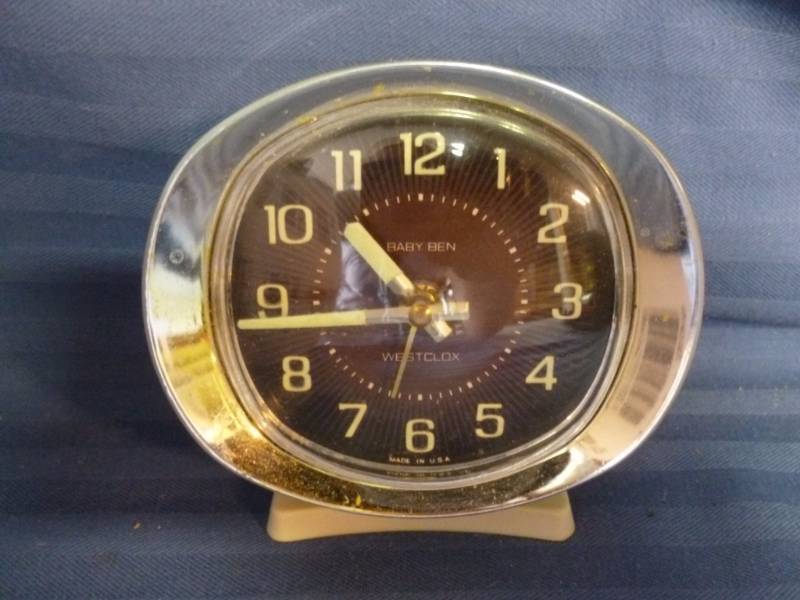 lot 230 image: Vintage Baby Ben Clock