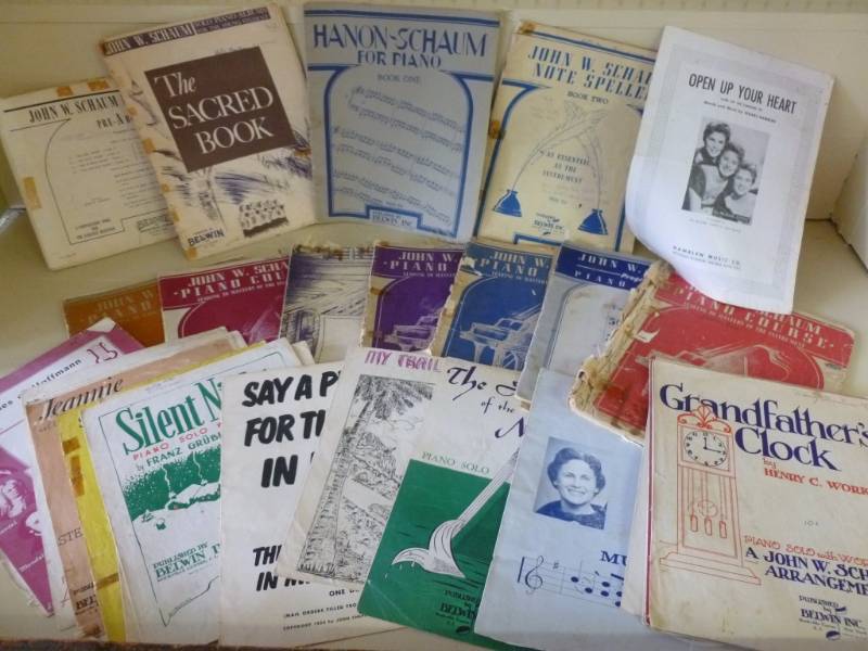 lot 242 image: Vintage Piano Music