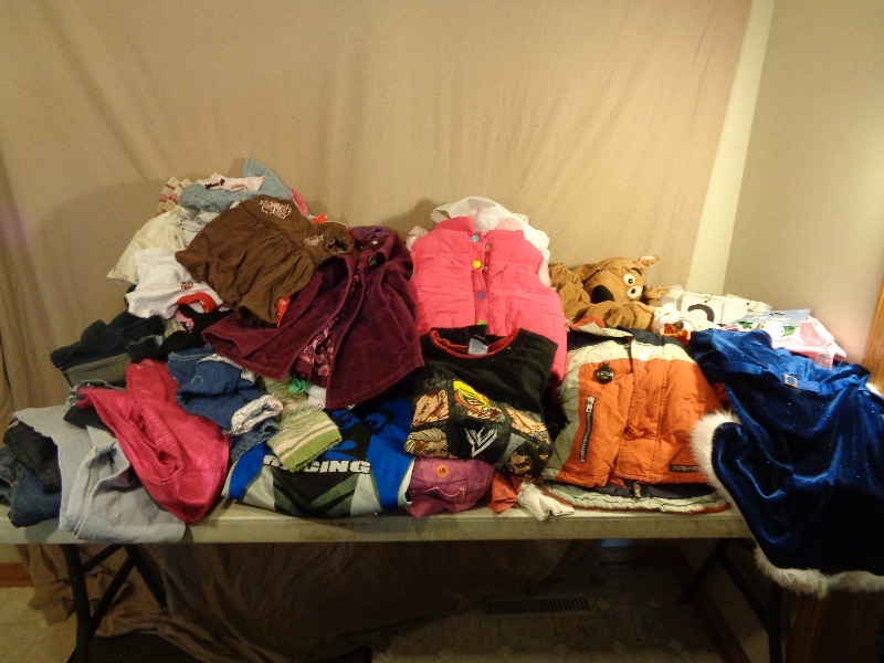 lot 124 image: Large Lot of Assorted Kids Clothes