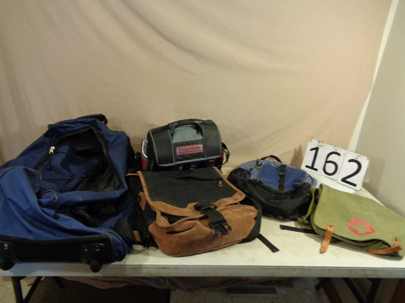 lot 162 image: Assorted Bags