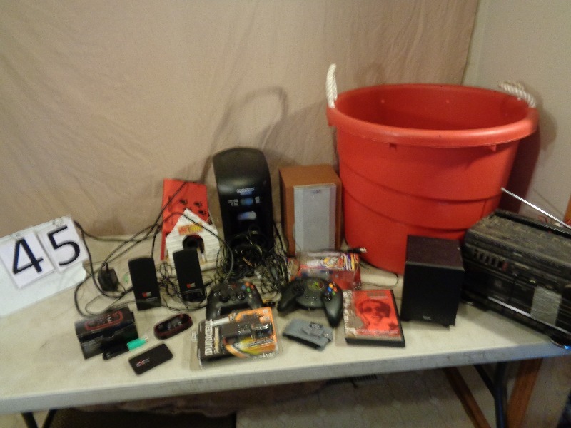 lot 45 image: Assorted Electronics