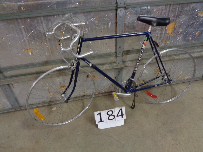 lot 184 image: Trek Bike
