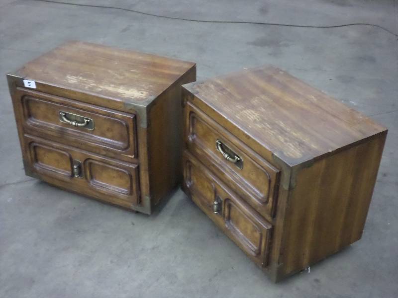 lot 5 image: (2) Matching 2-Drawer Wood Night St...