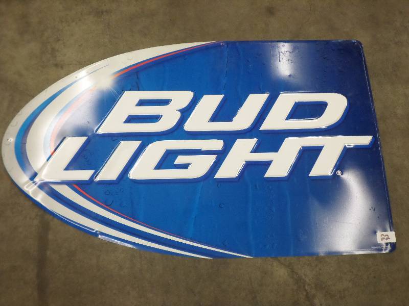 lot 22 image: 28x44 Bud Light Beer Tin ...