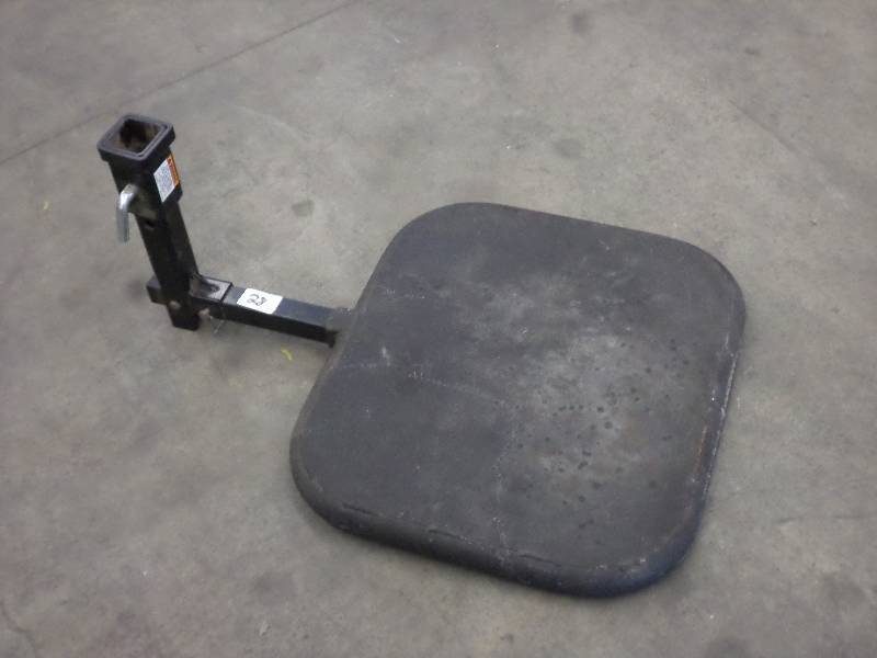 lot 28 image: Heavy Duty Reciever-Mount Flip-Up S...