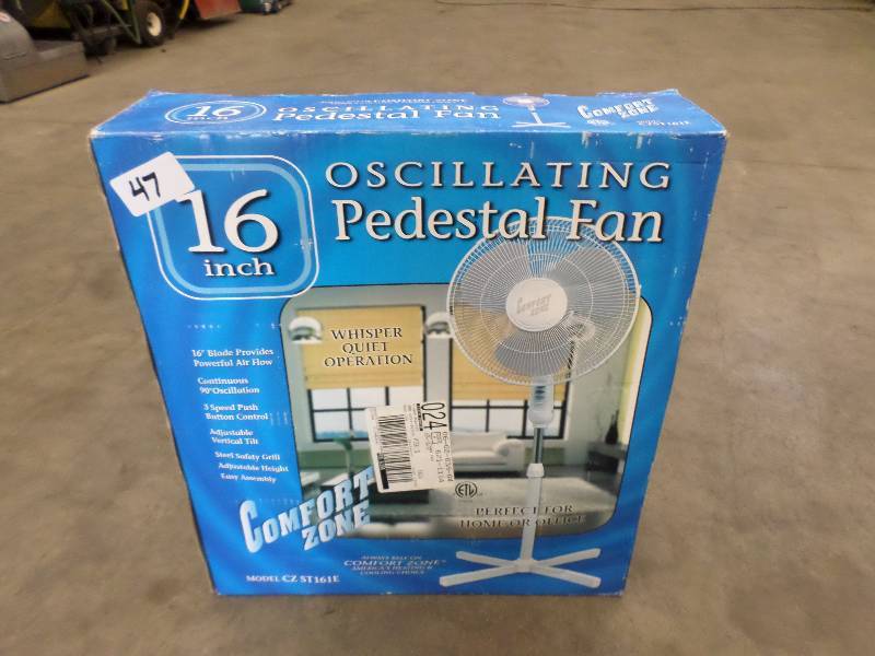 lot 47 image: New 16 Oscillating Pedastal Fan ...