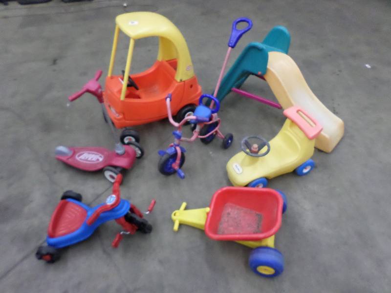 lot 82 image: 7-Piece Lot Of Toddlers Toys ...