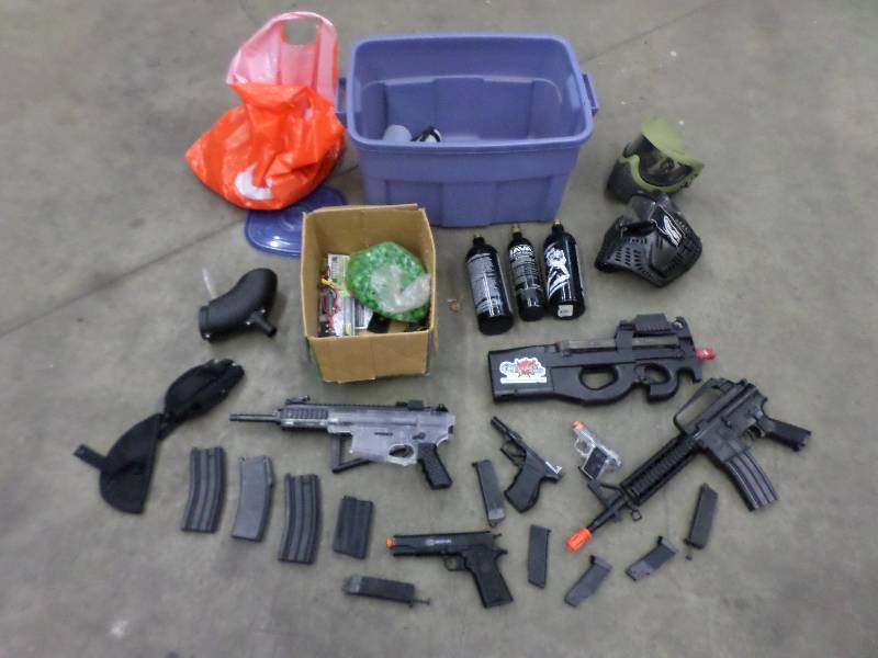 lot 107 image: Large Lot Of Paintball & Airsoft Gu...