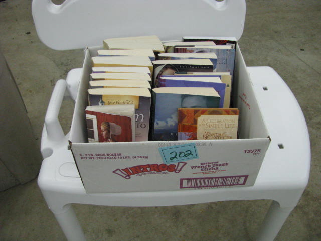 lot of books see photos for titles and subjects