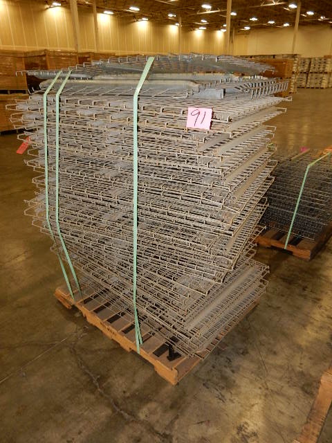 35, 46 in x 31 in Metal Mesh Pallet Shelving.