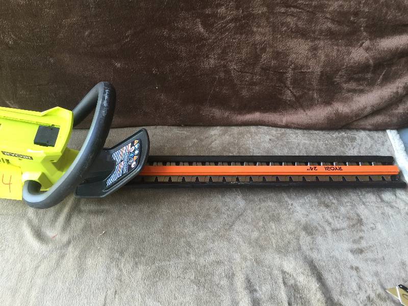 Ryobi Cordless hedge trimmer - tool only
