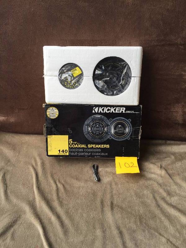 Kicker DS525 5-14&quot Coaxial Speakers 140 watts peak