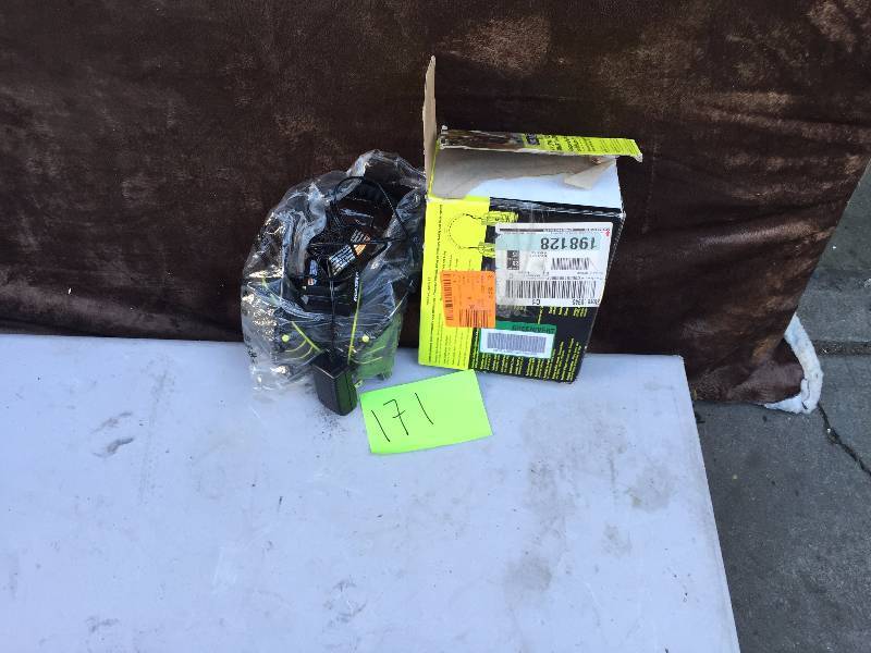 Ryobi Tek 4 Audio Heaphones - missing battery