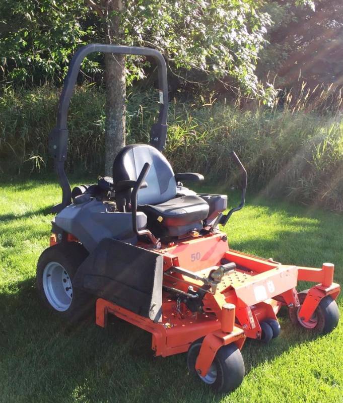 2011 Husqvarna Zero Turn Lawn Mower