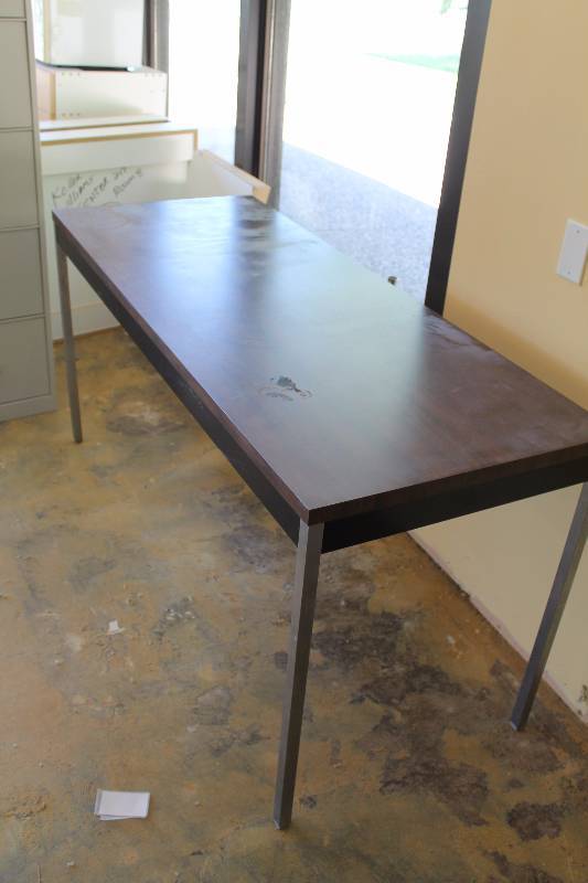 Cashier Table