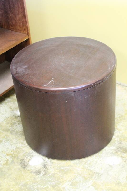 Guest Table