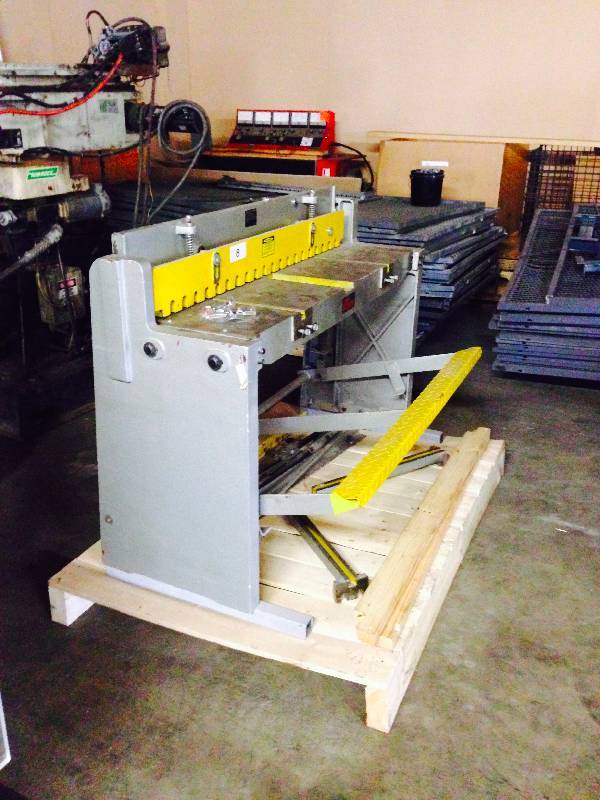 Precision foot shear