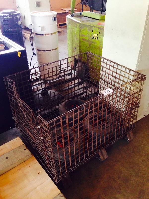 Metal collapsible gaylord basket