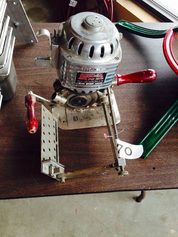 Simplex rubber strip cutter
