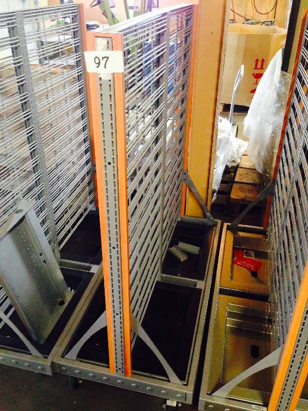 Retail display rack