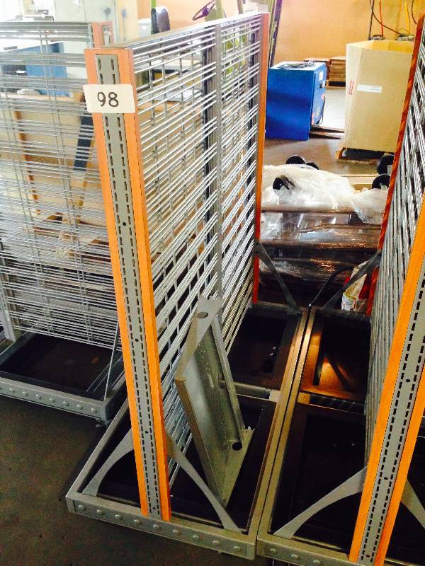 Retail display rack