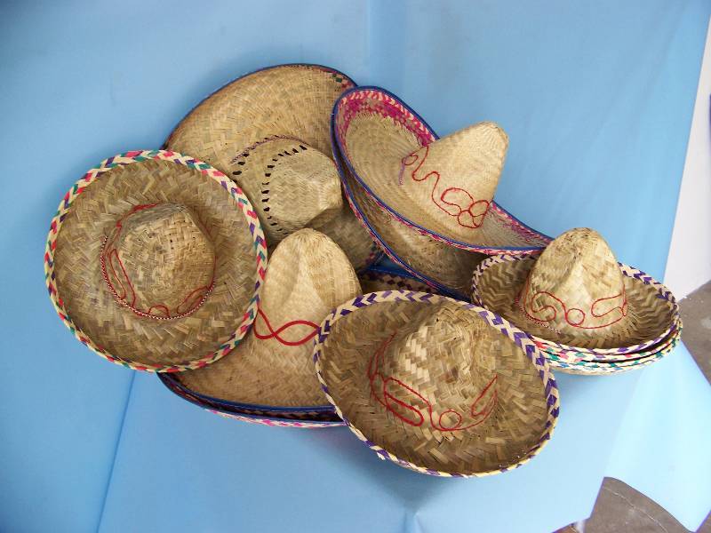 lot 44 image: (11) Sombreros