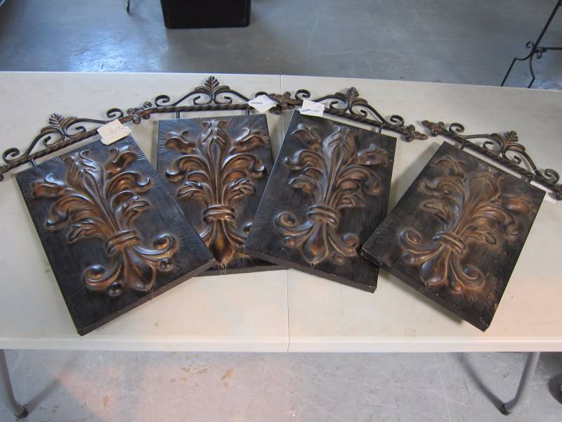 Metal Wall Accessories