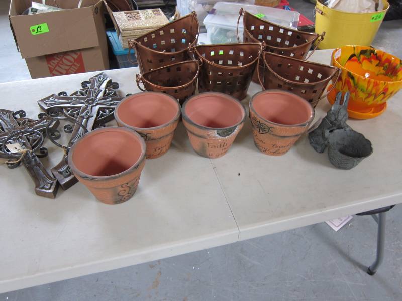 Pots & Planters