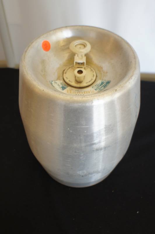 lot 76 image: Hamms Pony Keg