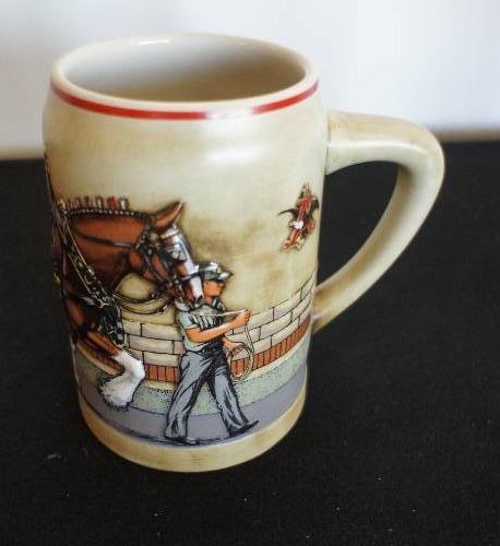 lot 90 image: Budweiser 1989 Clydesdales Mug